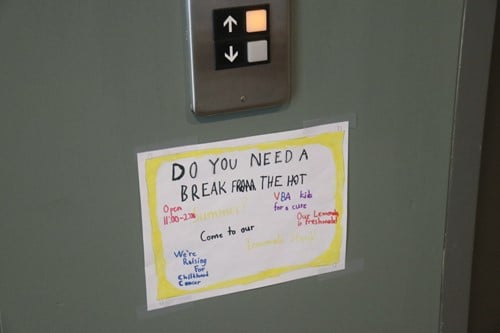 sign advertising lemonade stand